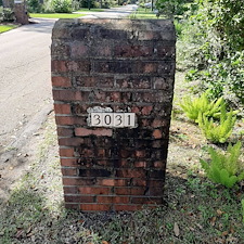 Brick-Mailbox-Pressure-Washing-Restoration-in-Jacksonville-FL 1